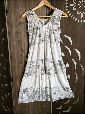 White Sleeveless Tiered Dress with Black Print